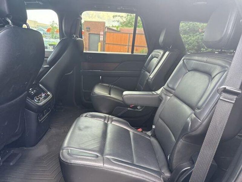 2018 Lincoln Navigator Select