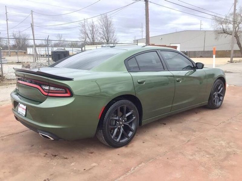 2021 Dodge Charger SXTImage 5