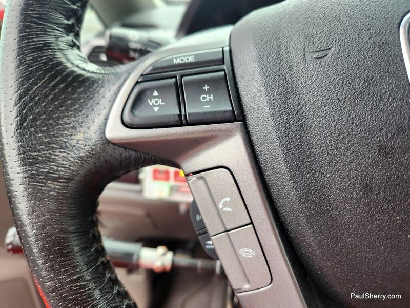 2013 Honda Odyssey EX-L photo 34