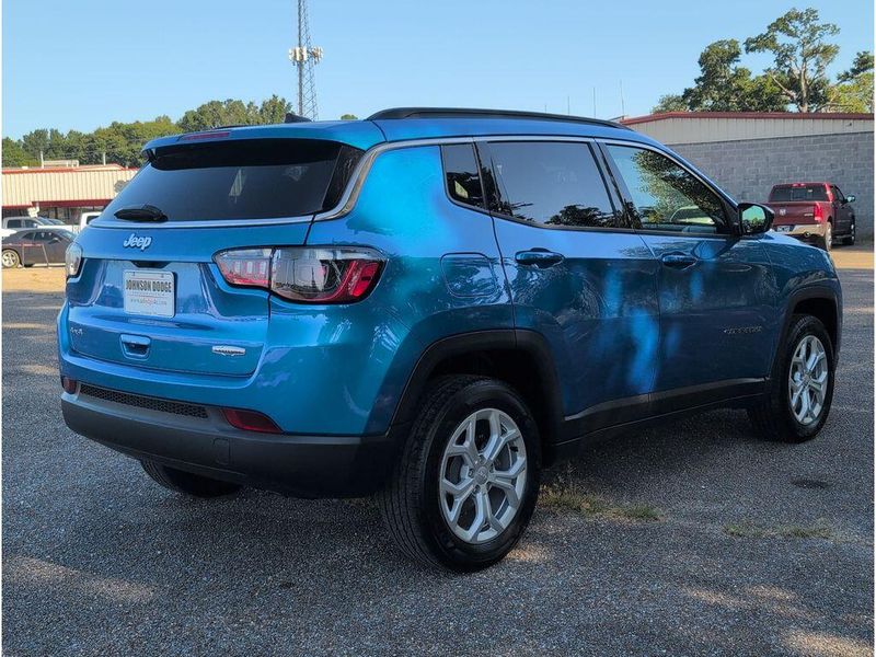 Used 2024 Jeep Compass LatitudeImage 5