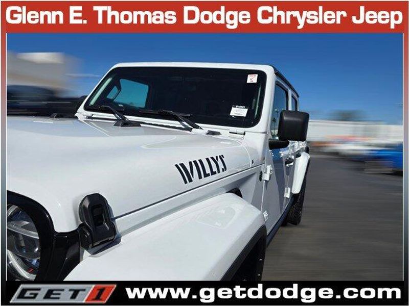 2022 Jeep Gladiator Willys photo 4