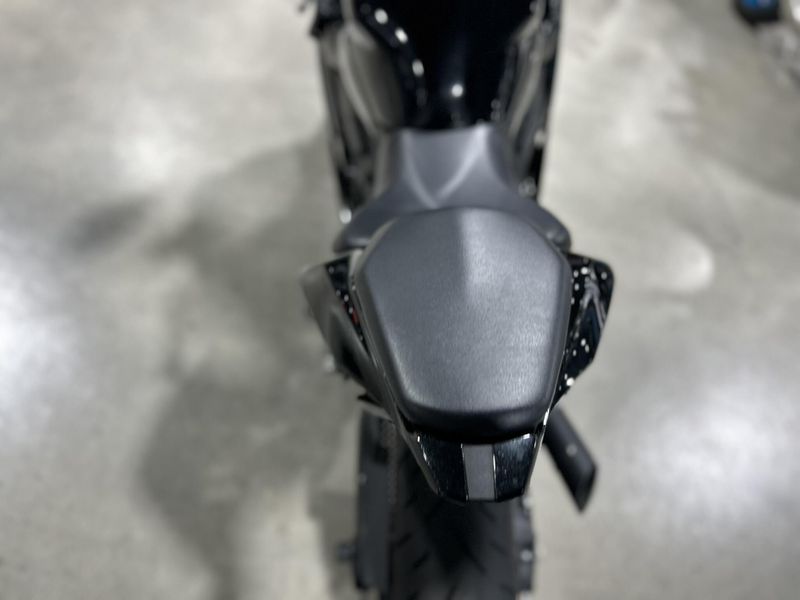 Used 2024 Kawasaki NINJA ZX-4RR Image 8