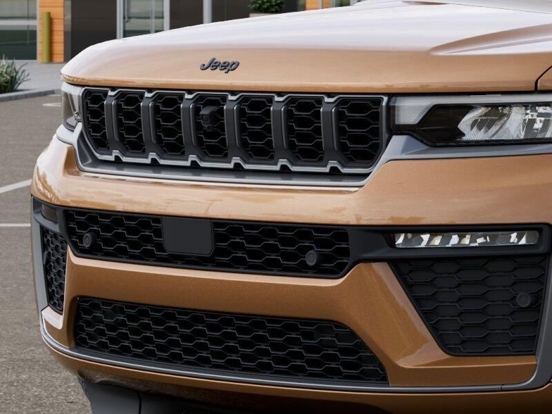 New 2026 Jeep Grand Cherokee L Limited Reserve 4x4Image 11