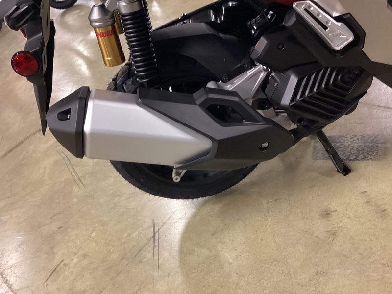 New 2024 Honda ADV160AR Image 16