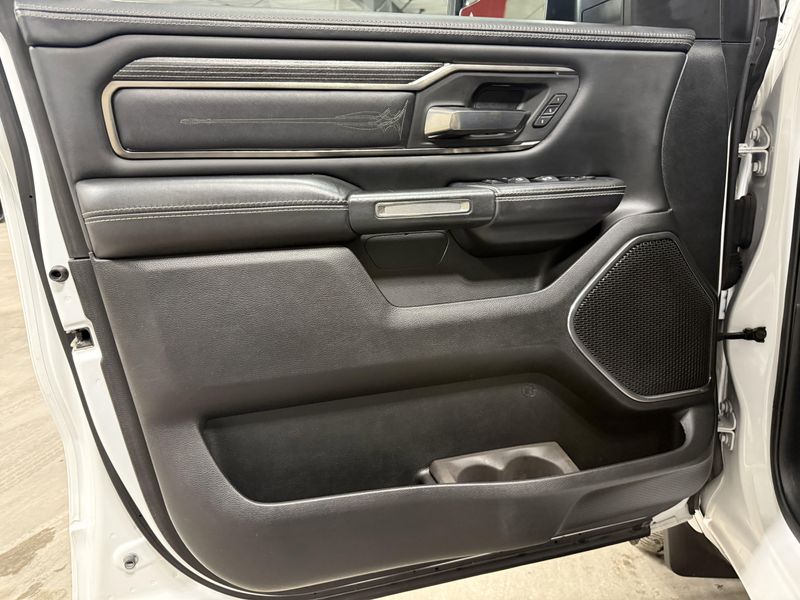 Used 2020 RAM 1500 Limited in a Ivory White Tri Coat Pearl Coat exterior color and Blackinterior. Thys Motor Company 319-318-6640 thysmotorco.com 