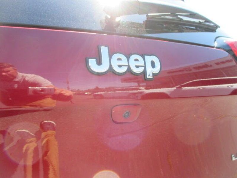 Used 2015 Jeep Cherokee LimitedImage 11