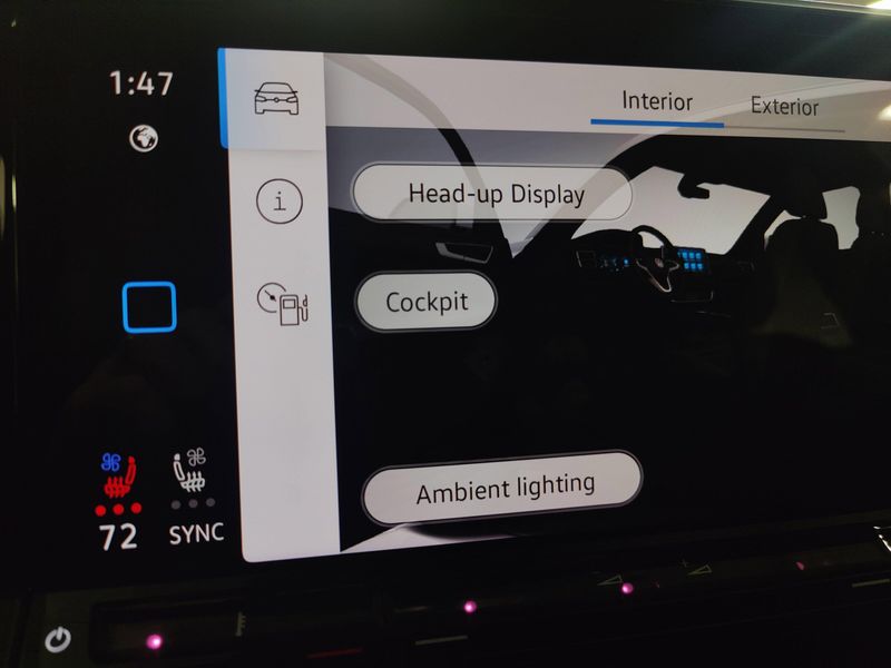 Used 2025 Volkswagen Atlas Cross Sport SEL AWD R-Line Black w/Sunroof/NavImage 10