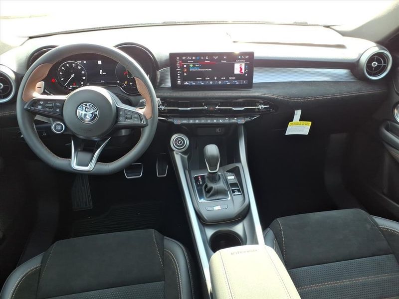 New 2025 Alfa Romeo Tonale Intensa AwdImage 12