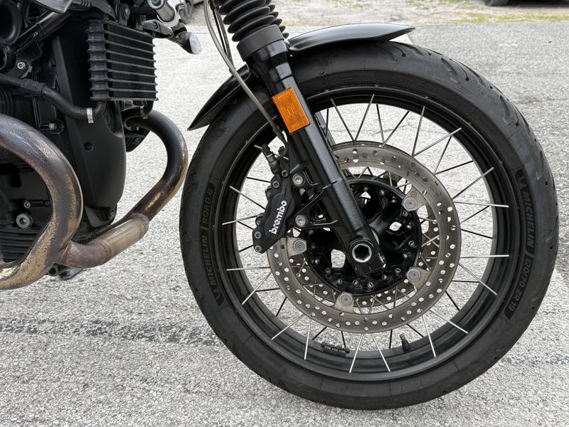 2023 BMW R NINE T SCRAMBLER