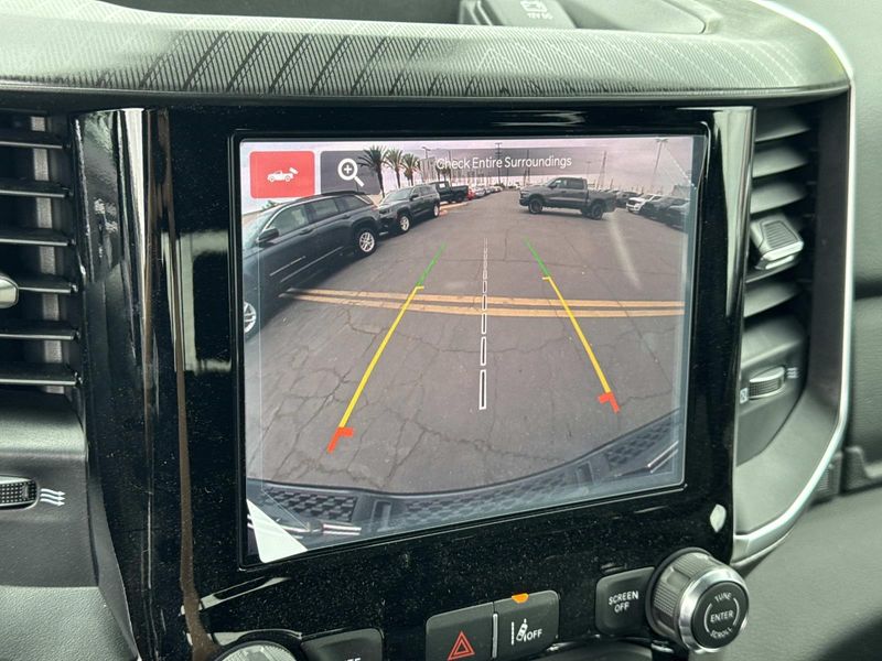 New 2026 RAM 1500 Big Horn Crew Cab 4x2 5'7' Box