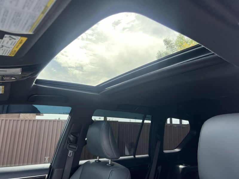 2023 Lexus GX 460 Image 17