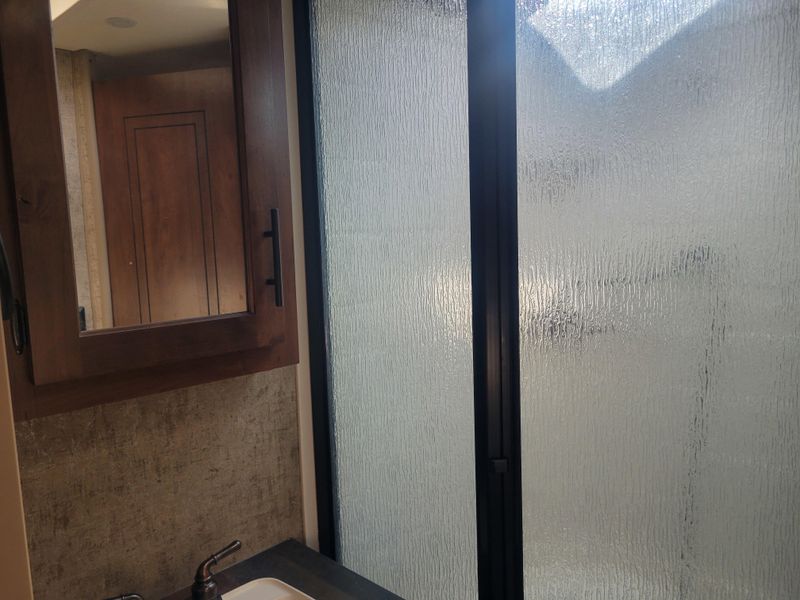 Used 2019 OUTDOORS RV MOUNTAIN SERIES Image 12