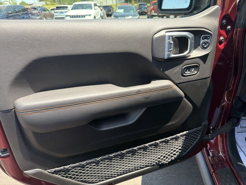 Used 2021 Jeep Gladiator MojaveImage 34
