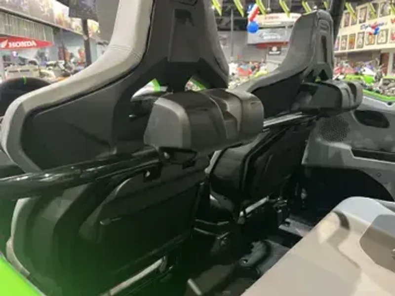 New 2026 Kawasaki TERYX5 H2 DELUXE ES Image 17