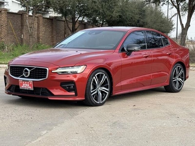 2019 Volvo S60 T6 R-DesignImage 11