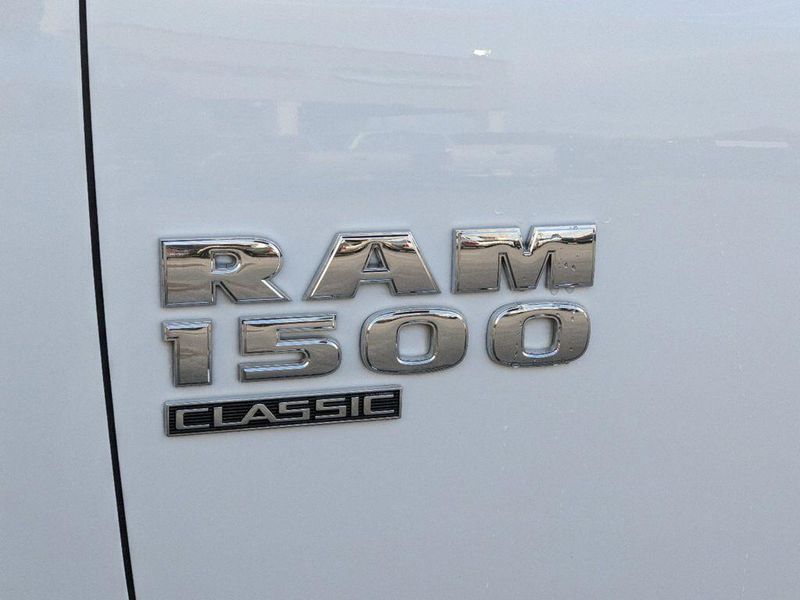 2022 RAM 1500 Classic SLTImage 10