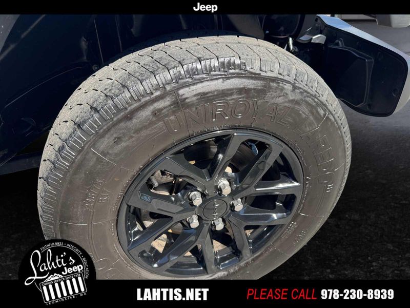 2021 Jeep Gladiator Sport S photo 9