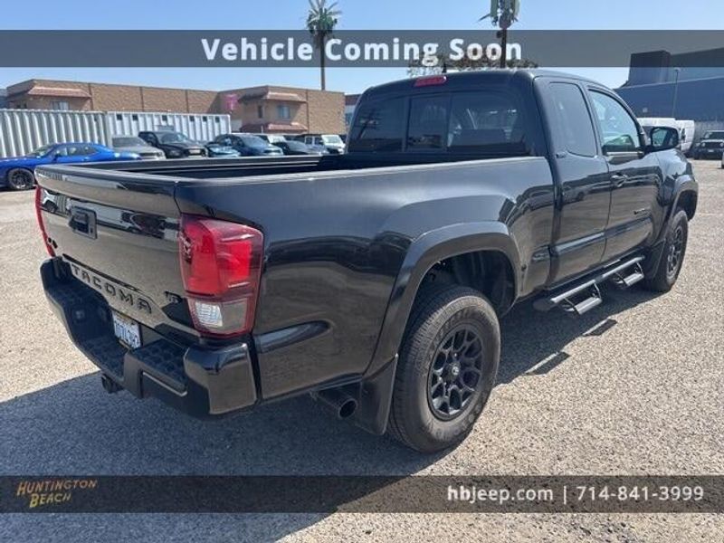 2022 Toyota Tacoma SR5Image 5