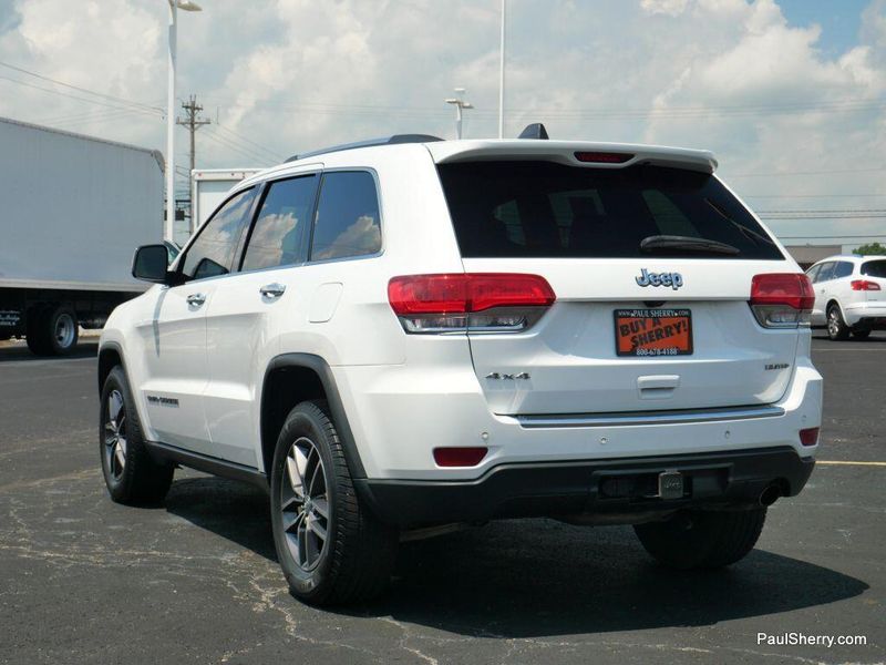 Used 2017 Jeep Grand Cherokee LimitedImage 9