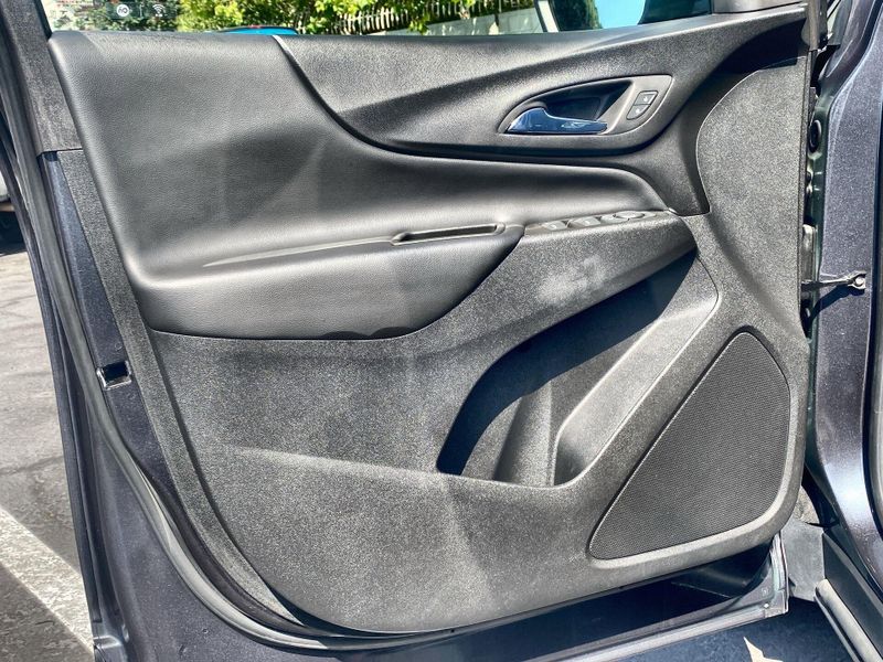 Used 2022 Chevrolet Equinox LTImage 22