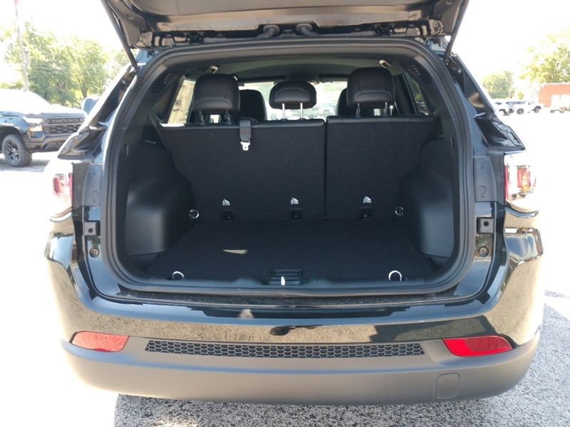 2023 Jeep Compass Latitude Lux 4x4Image 6