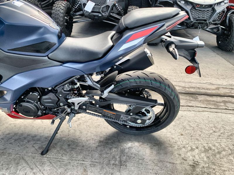 New 2026 Kawasaki NINJA 500 SE ABS Image 10