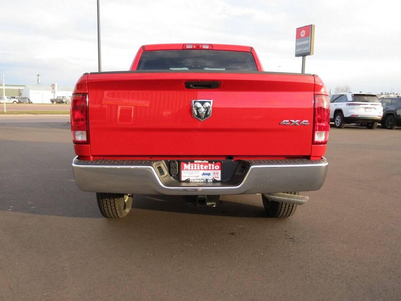 2023 RAM 1500 Classic Tradesman Crew Cab 4x4 5