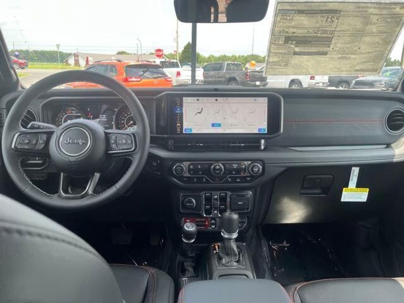 2025 Jeep Wrangler 4-door Rubicon