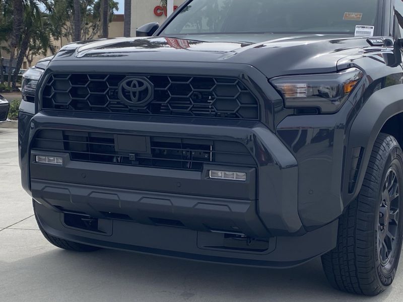 New 2025 Toyota 4Runner Hybrid TRD Off Road PremiumImage 7