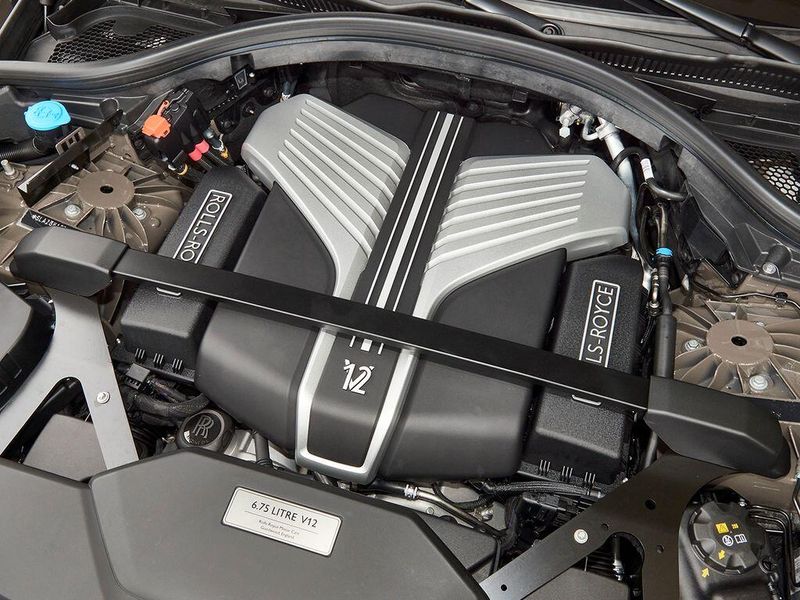 New 2027 Rolls-Royce Cullinan Image 24