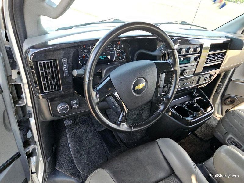 Used 2021 Chevrolet Express Passenger LSImage 30