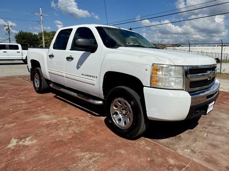 Used 2009 Chevrolet Silverado 1500 LTImage 3