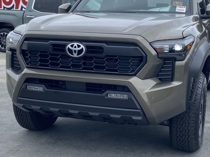 2025 Toyota Tacoma TRD Off RoadImage 7
