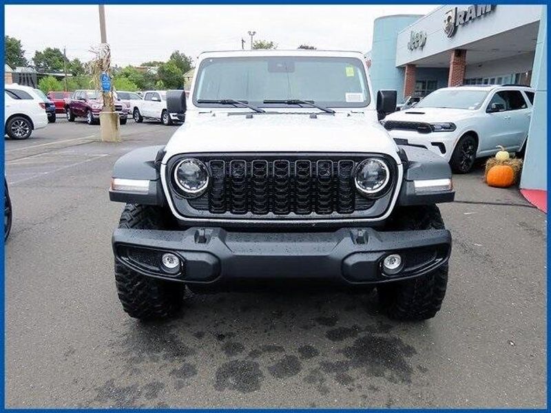 2025 Jeep Wrangler Unlimited Willys photo 3