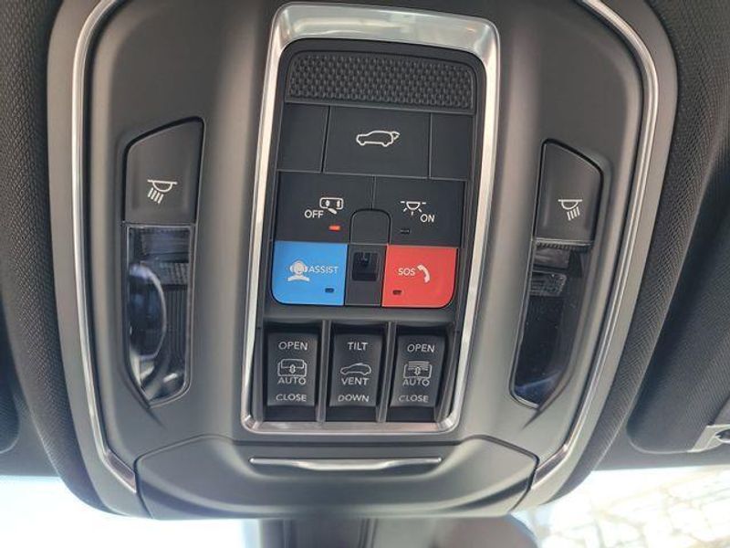 New 2026 Jeep Grand Cherokee Limited 4x4