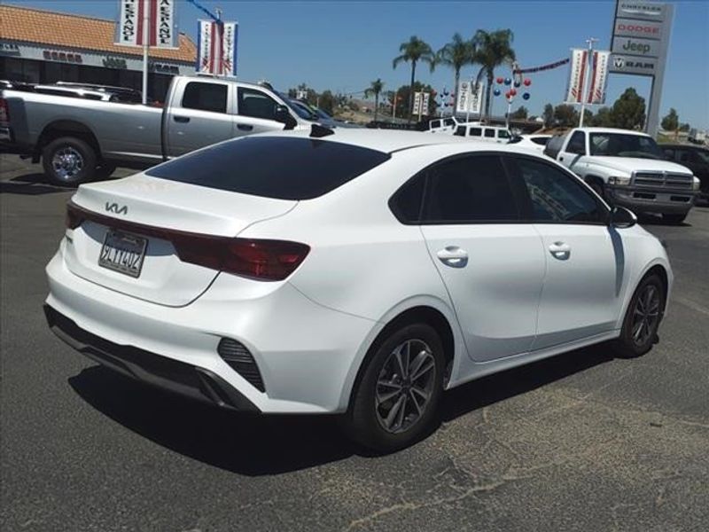 2024 Kia Forte LXSImage 25