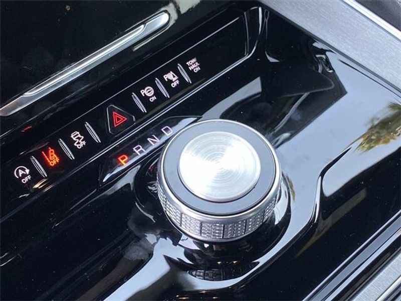 2024 Wagoneer Wagoneer Carbide 4x2Image 22