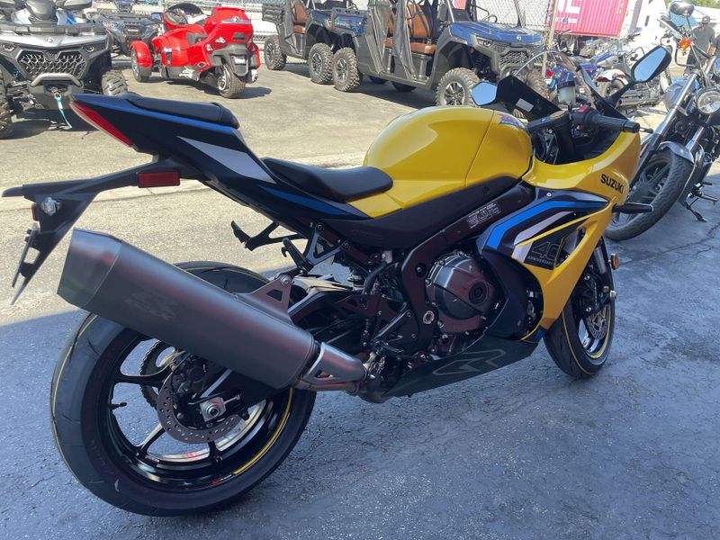 New 2027 Suzuki GSX-R1000 40TH ANNIVERSARY EDITION Image 11