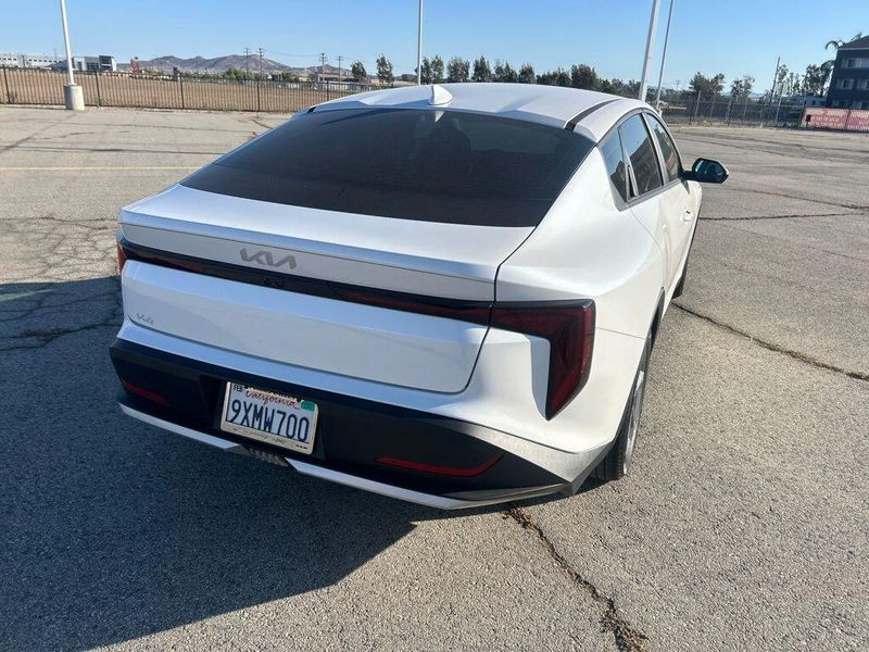 Used 2025 Kia K4 LXSImage 3