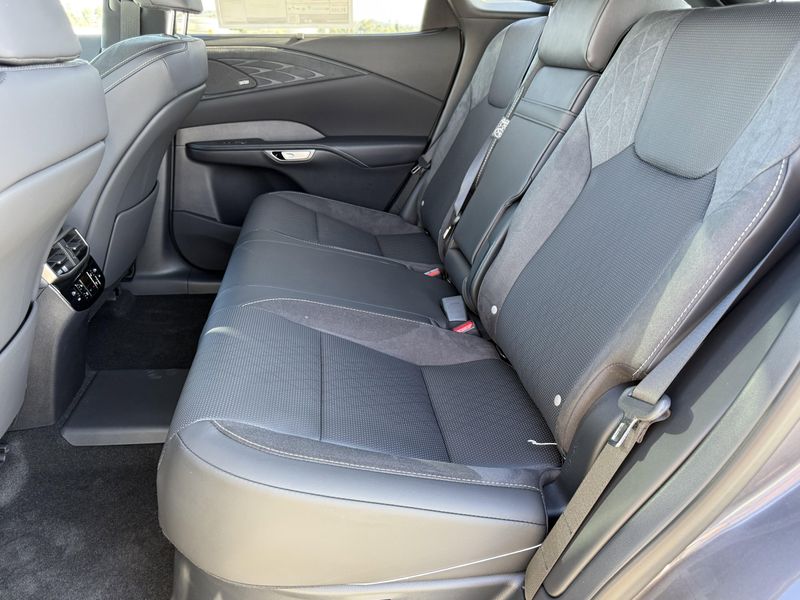 New 2026 Lexus RX 450h+ LuxuryImage 27