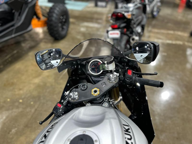New 2026 Suzuki GSX-R750 Image 16
