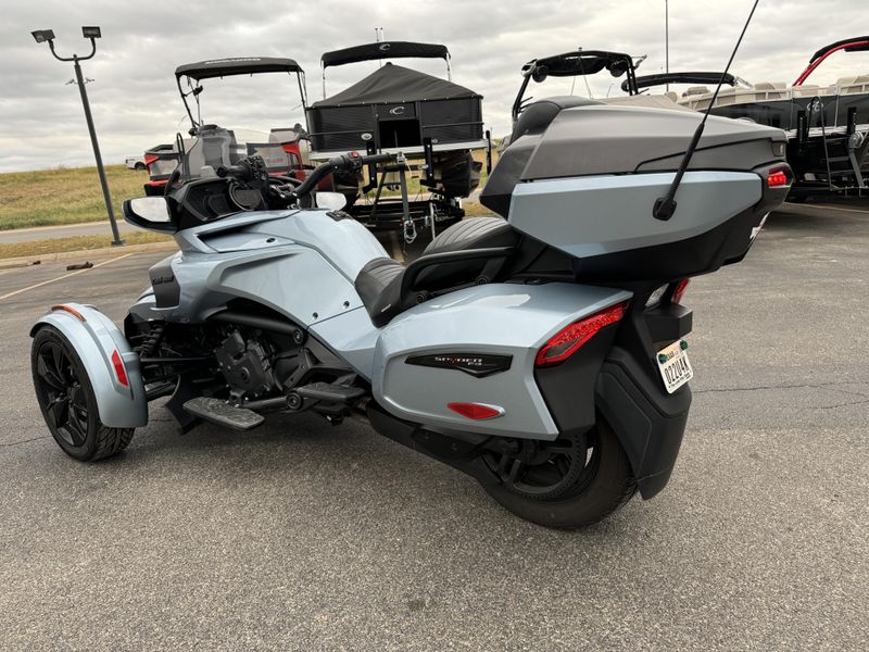 2021 Can-Am RD SPYDER F3 LTD BLUEImage 7