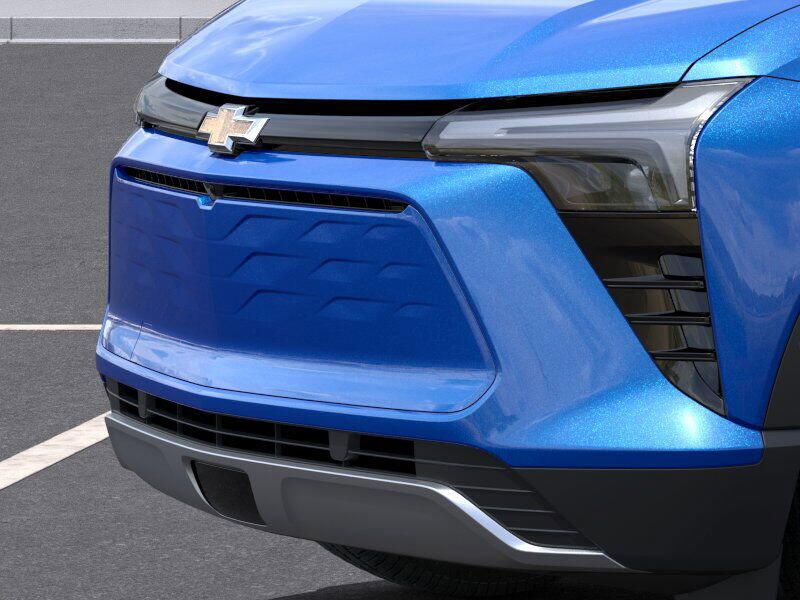 New 2025 Chevrolet Blazer EV AWD LTImage 13