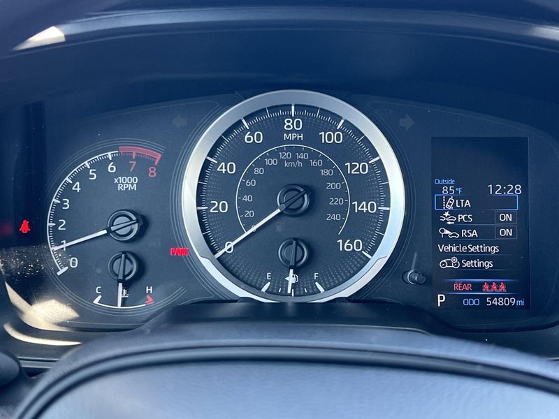 Used 2022 Toyota Corolla LEImage 11