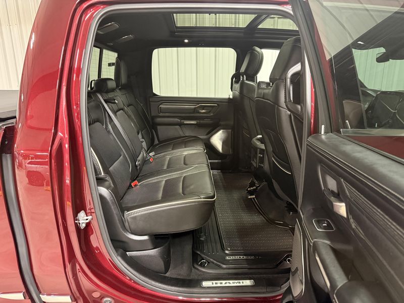 Used 2020 RAM 1500 LimitedImage 9