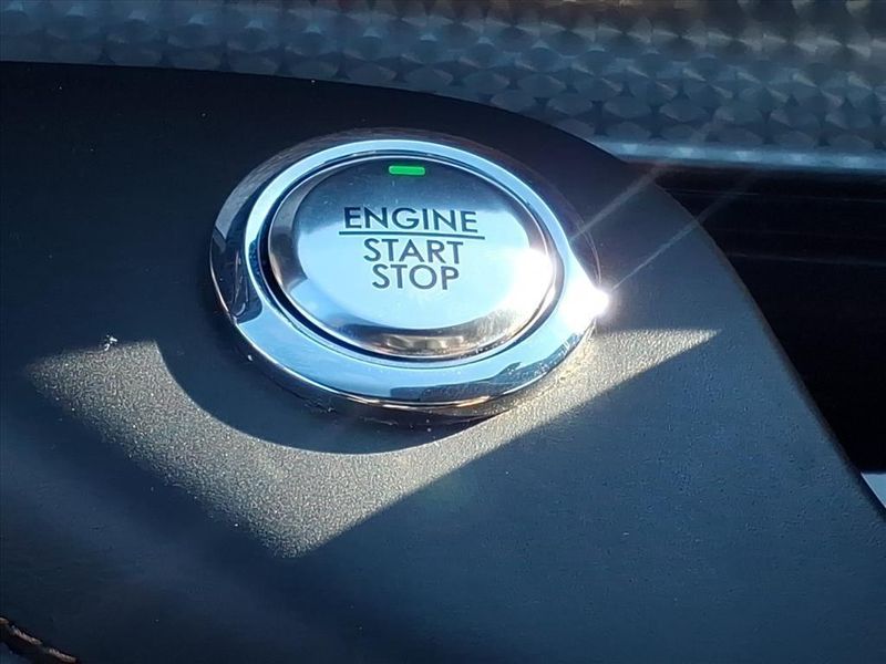 Used 2023 Lincoln Aviator Black LabelImage 10