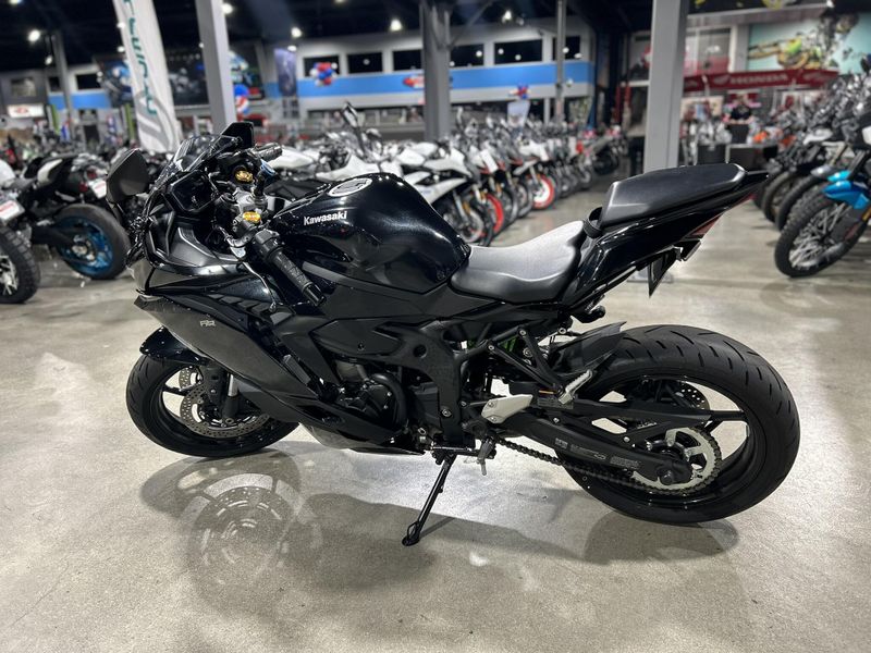 Used 2024 Kawasaki NINJA ZX-4RR Image 18