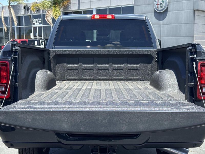 New 2026 RAM 2500 Big Horn Crew Cab 4x4 6'4' Box