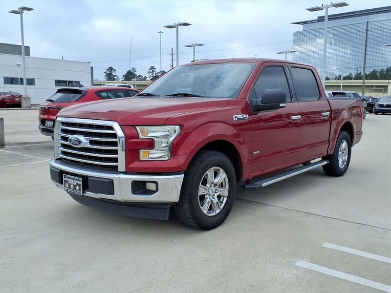 Used 2017 Ford F-150 XLTImage 2