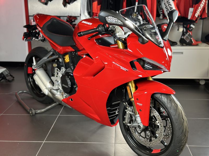 2024 Ducati SUPERSPORT SImage 1